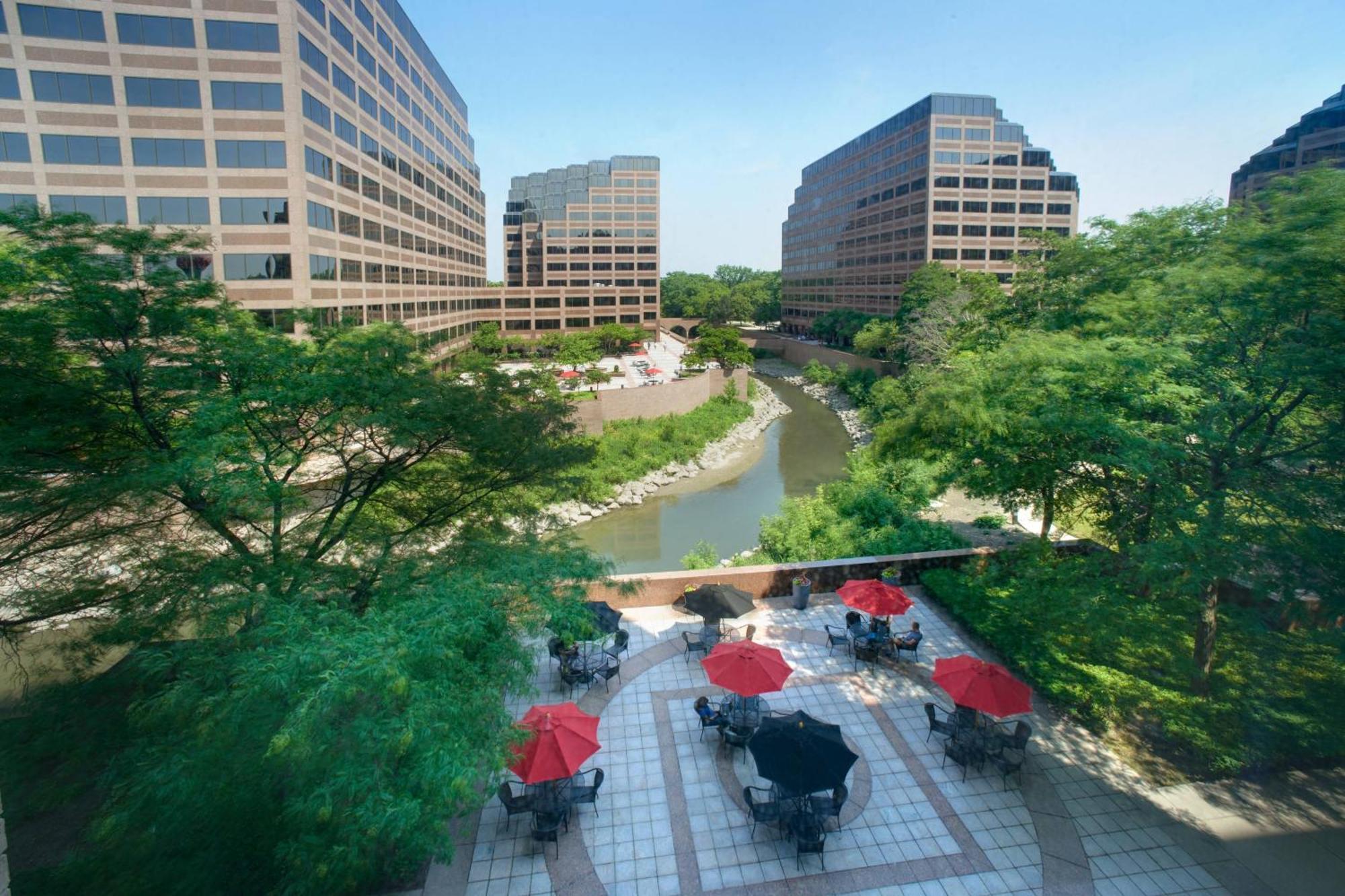 Chicago Marriott Suites O'Hare Rosemont Exterior photo